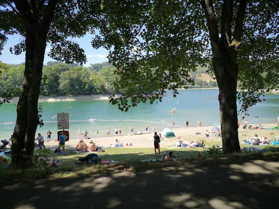 Haus Julia Direkt Am Hennesee Mitten Im Sauerland Meschede Buitenkant foto